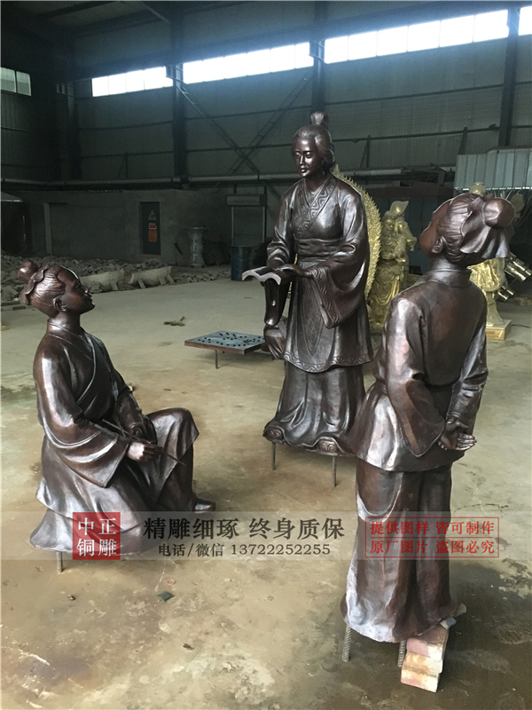 歐陽(yáng)修之母畫荻教子雕塑.jpg 歐陽(yáng)修之母畫荻教子雕塑.jpg